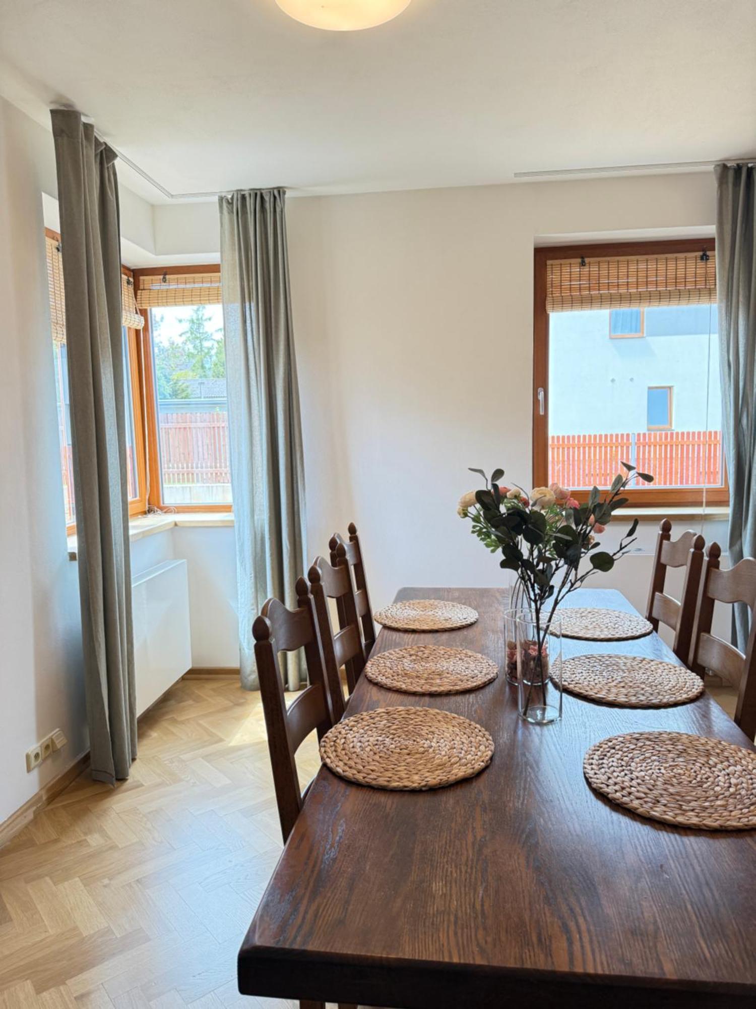 Familyvilla, New 4 Luxury Big Apartments, Parking Прага Екстериор снимка
