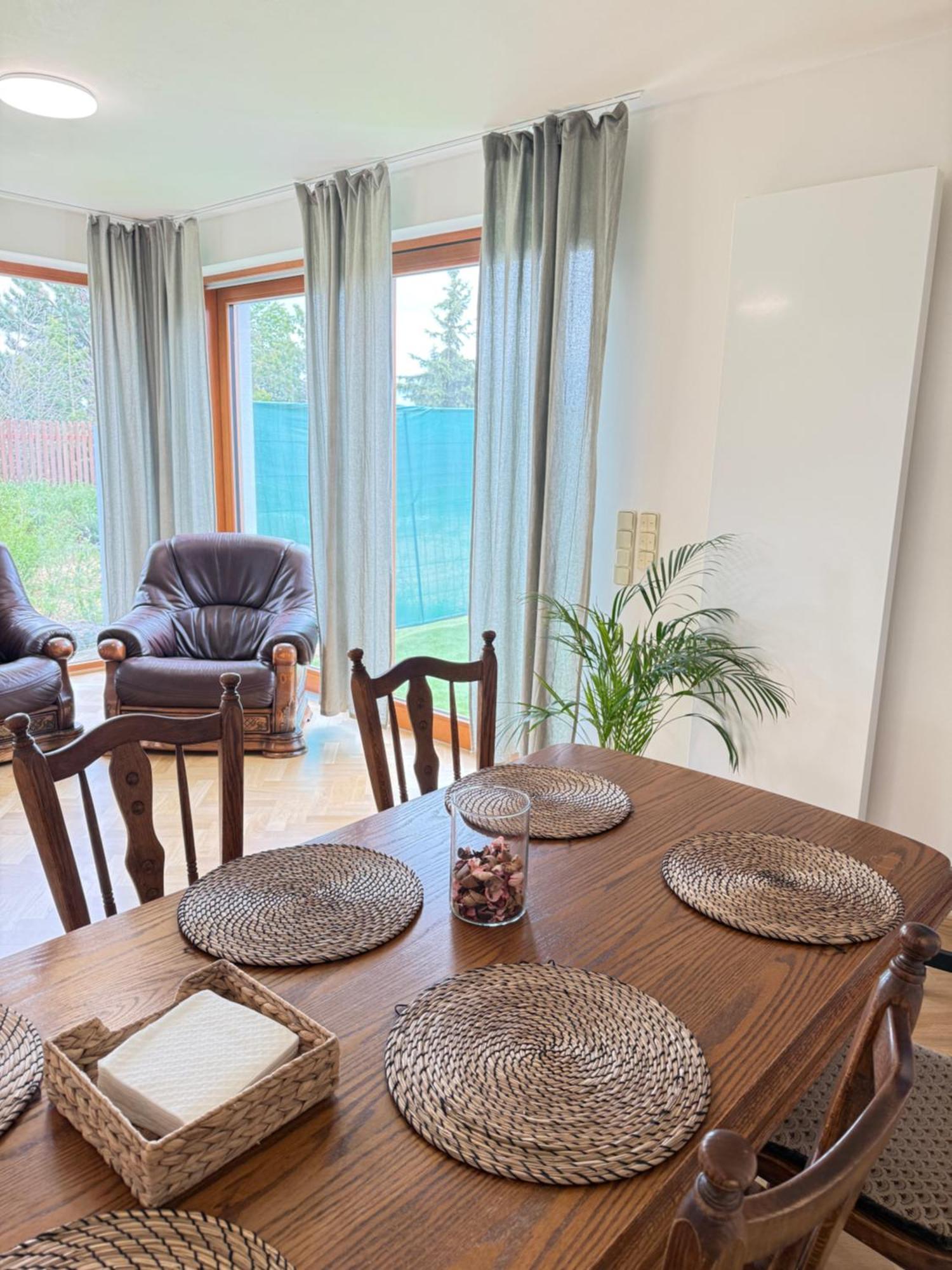 Familyvilla, New 4 Luxury Big Apartments, Parking Прага Екстериор снимка