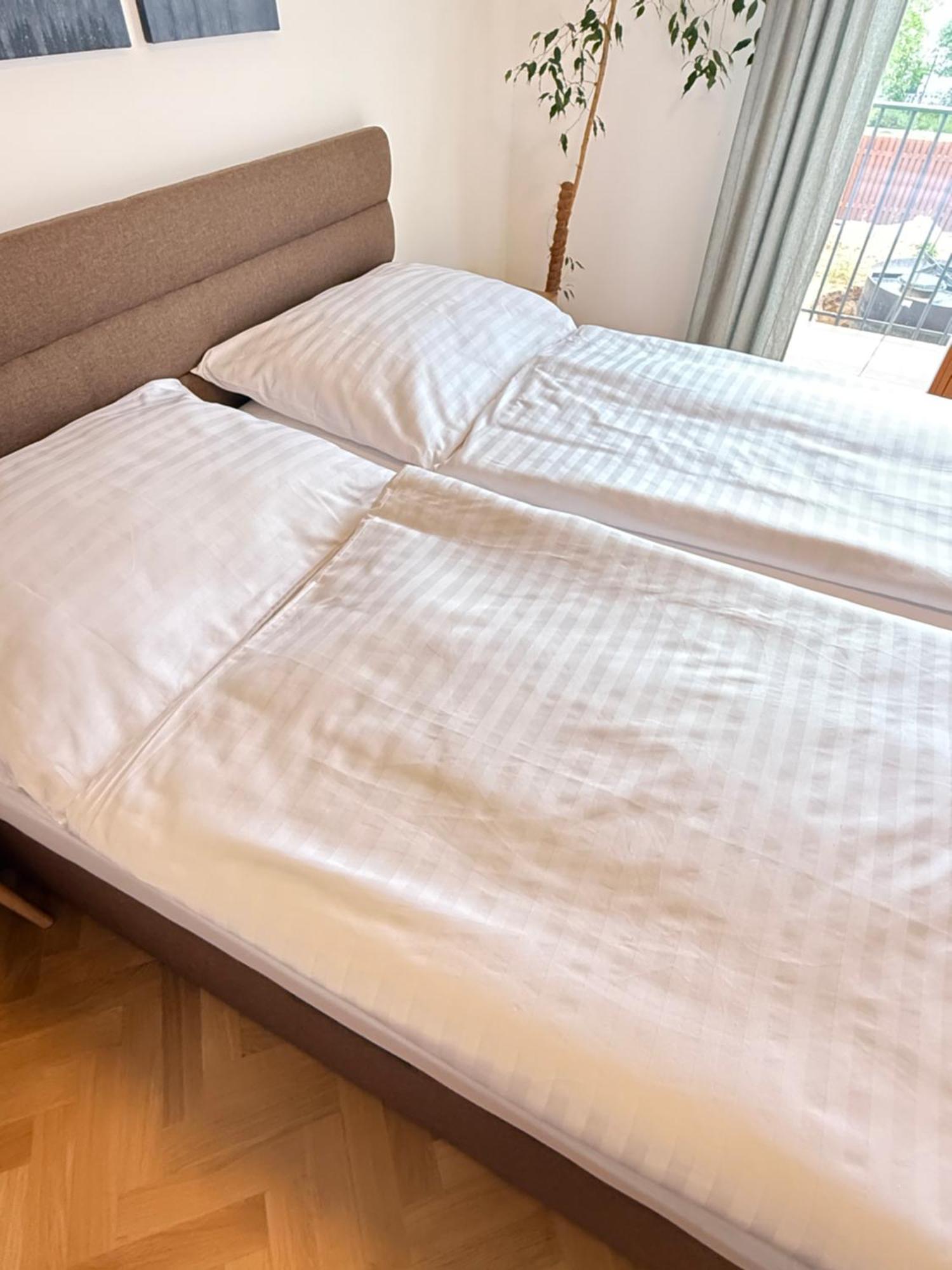 Familyvilla, New 4 Luxury Big Apartments, Parking Прага Екстериор снимка
